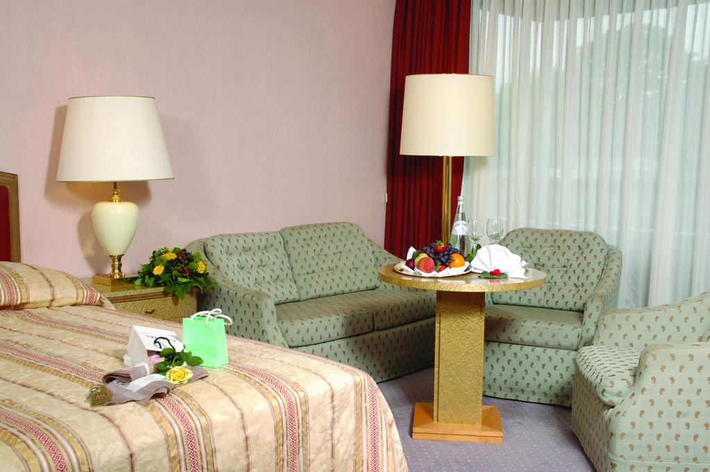 Maritim Grand Hotel Hanover Exterior photo