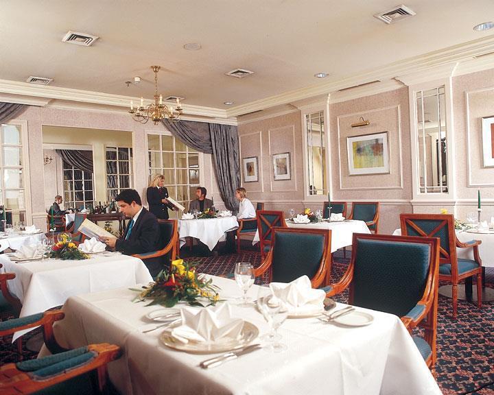 Maritim Grand Hotel Hanover Restaurant photo